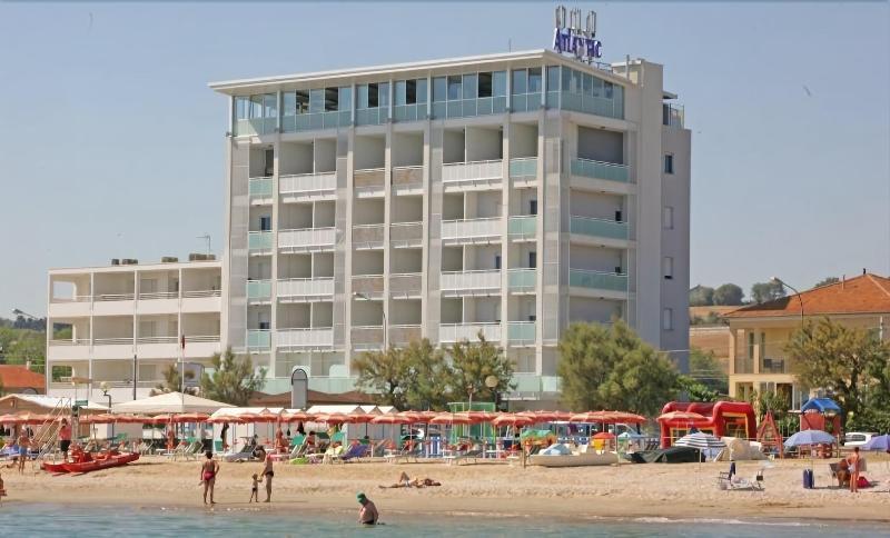 סניגליה Hotel Atlantic מראה חיצוני תמונה