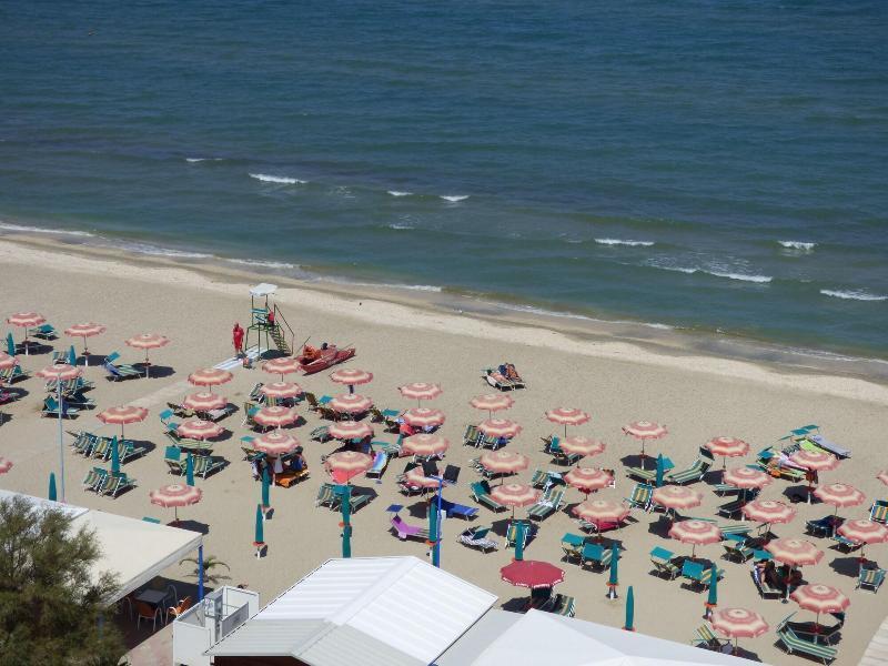 סניגליה Hotel Atlantic מראה חיצוני תמונה