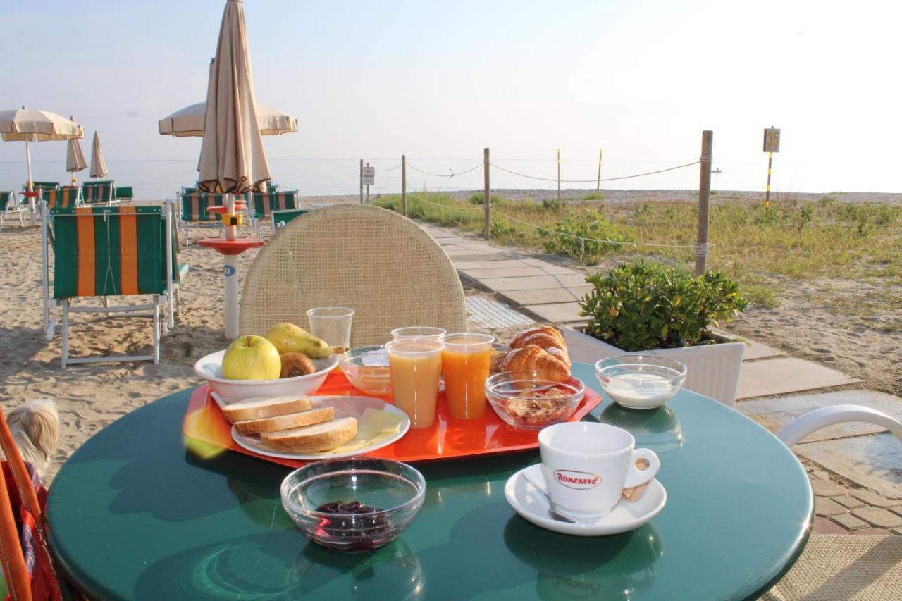 סניגליה Hotel Atlantic מראה חיצוני תמונה