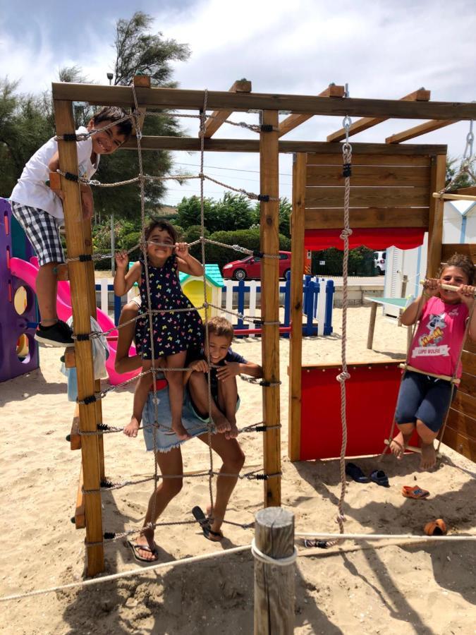 סניגליה Hotel Atlantic מראה חיצוני תמונה