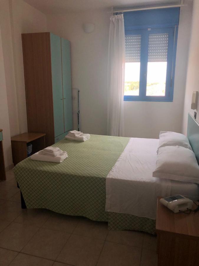 סניגליה Hotel Atlantic מראה חיצוני תמונה