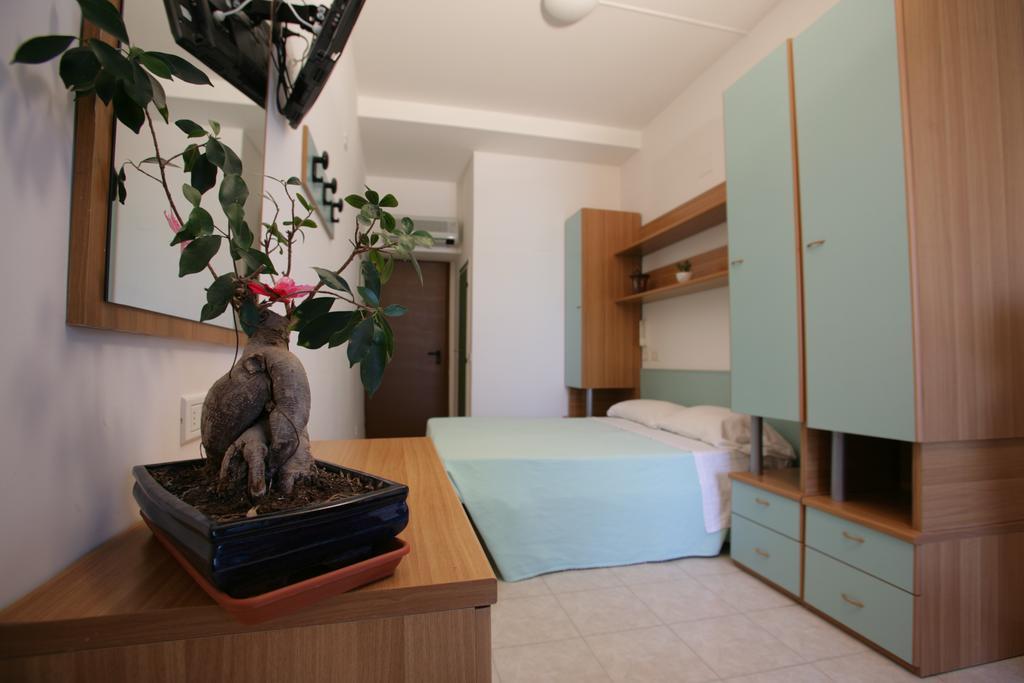סניגליה Hotel Atlantic מראה חיצוני תמונה