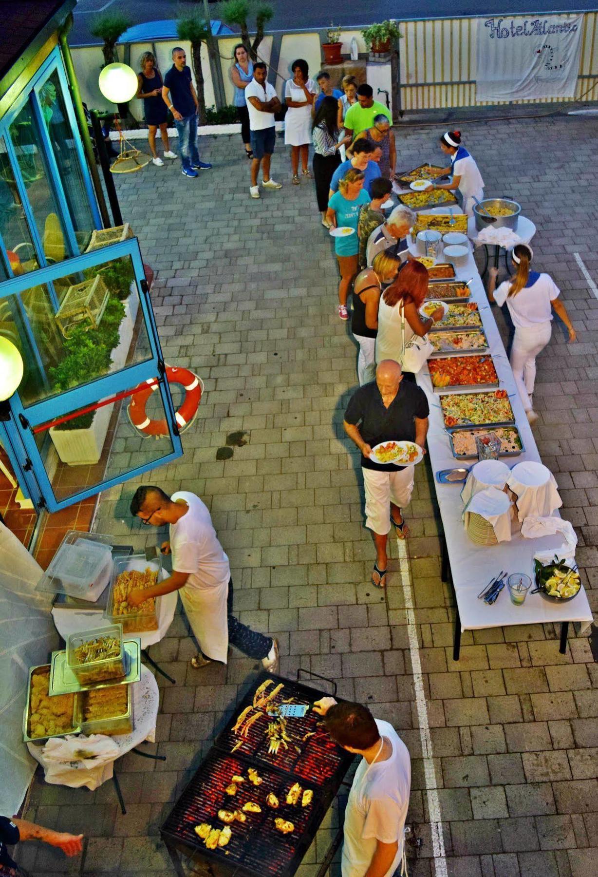 סניגליה Hotel Atlantic מראה חיצוני תמונה